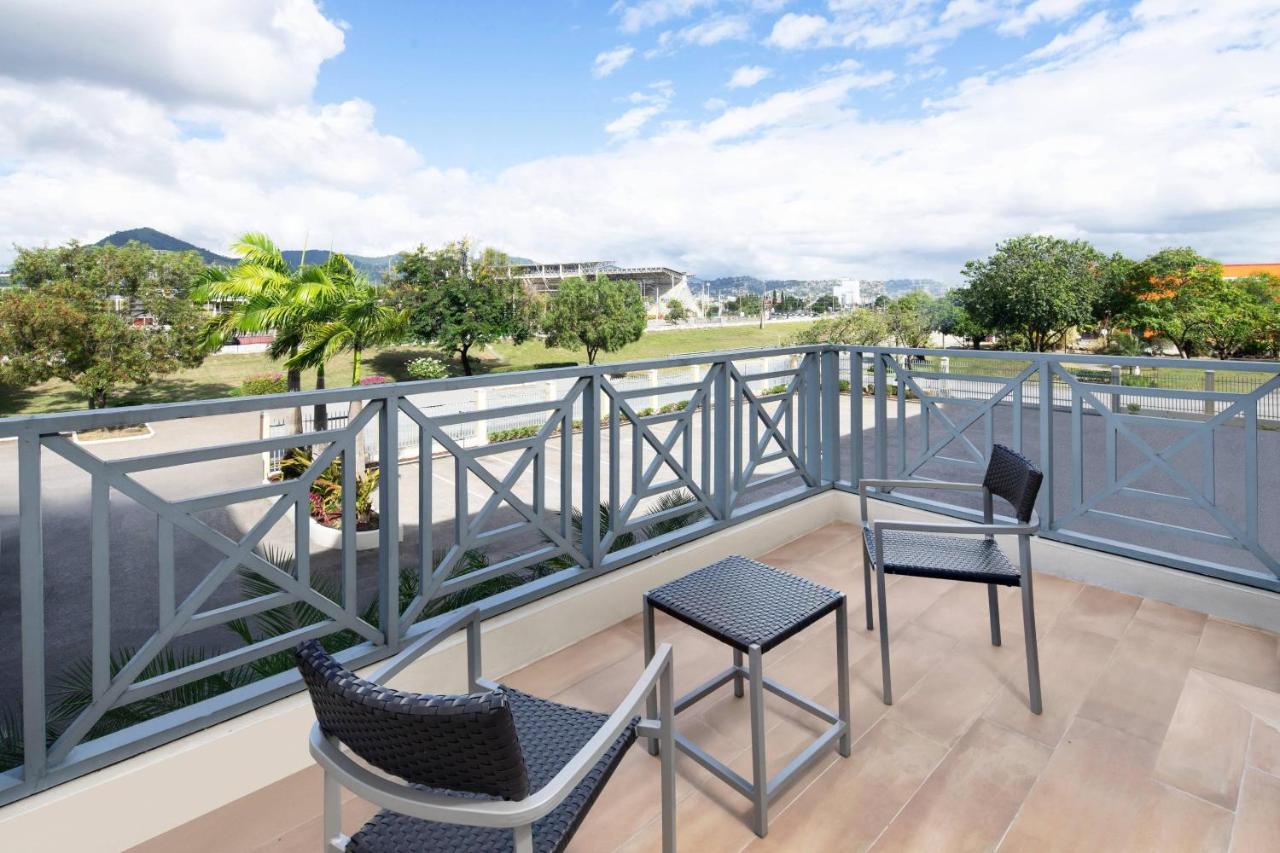Courtyard By Marriott Port Of Spain Екстериор снимка