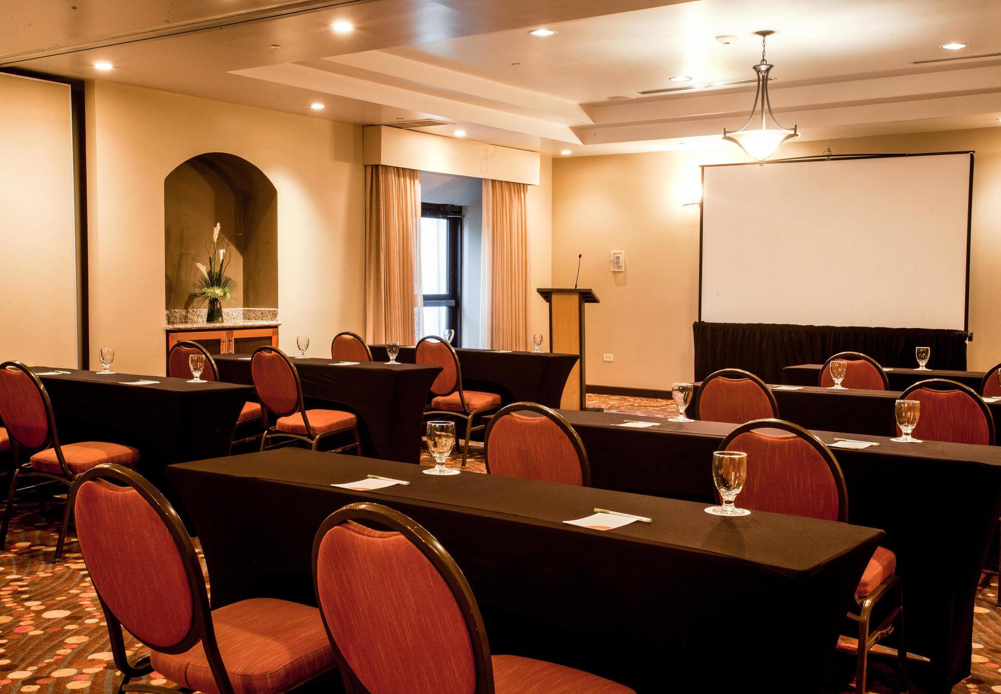 Courtyard By Marriott Port Of Spain Екстериор снимка
