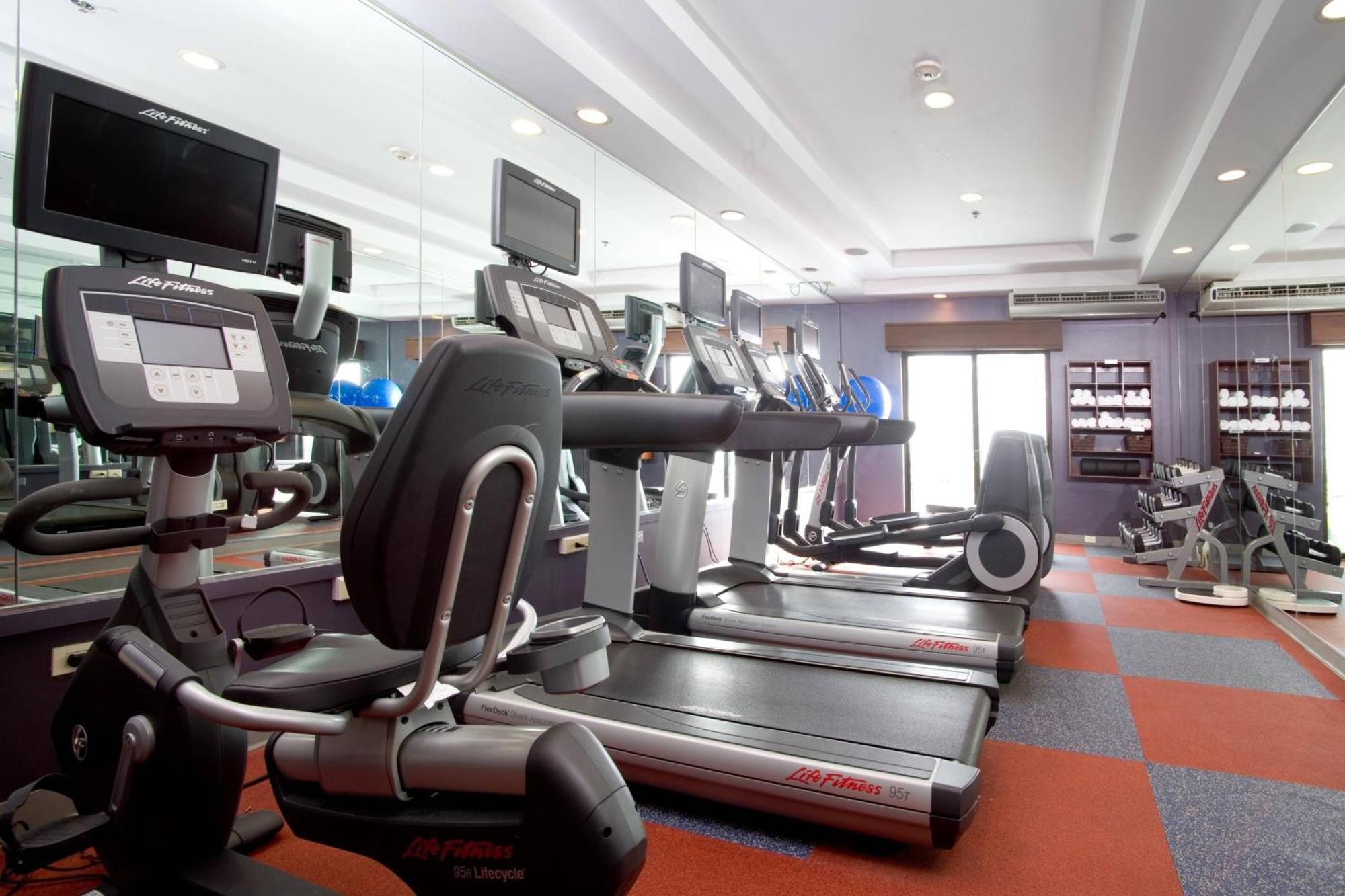 Courtyard By Marriott Port Of Spain Екстериор снимка