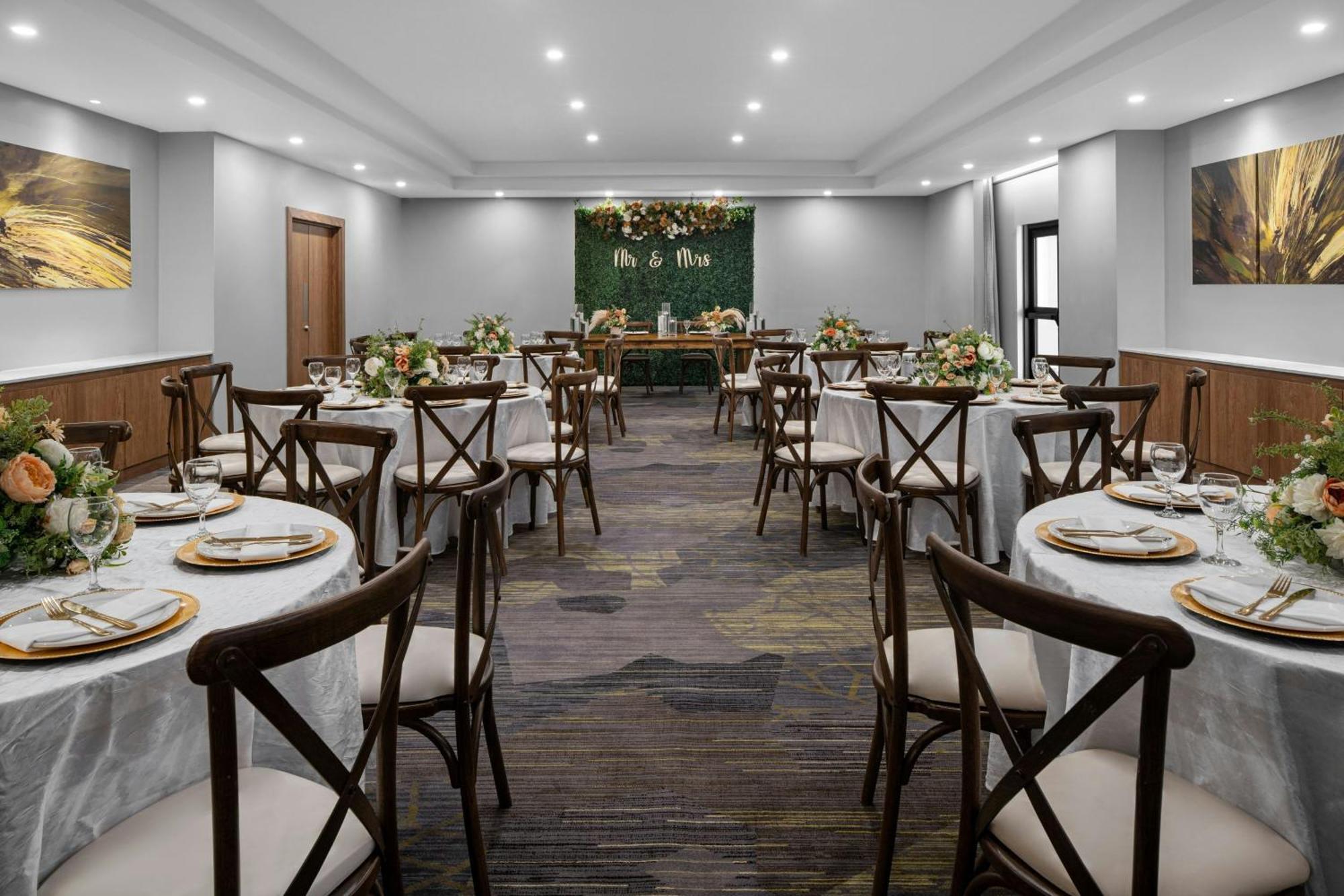 Courtyard By Marriott Port Of Spain Екстериор снимка